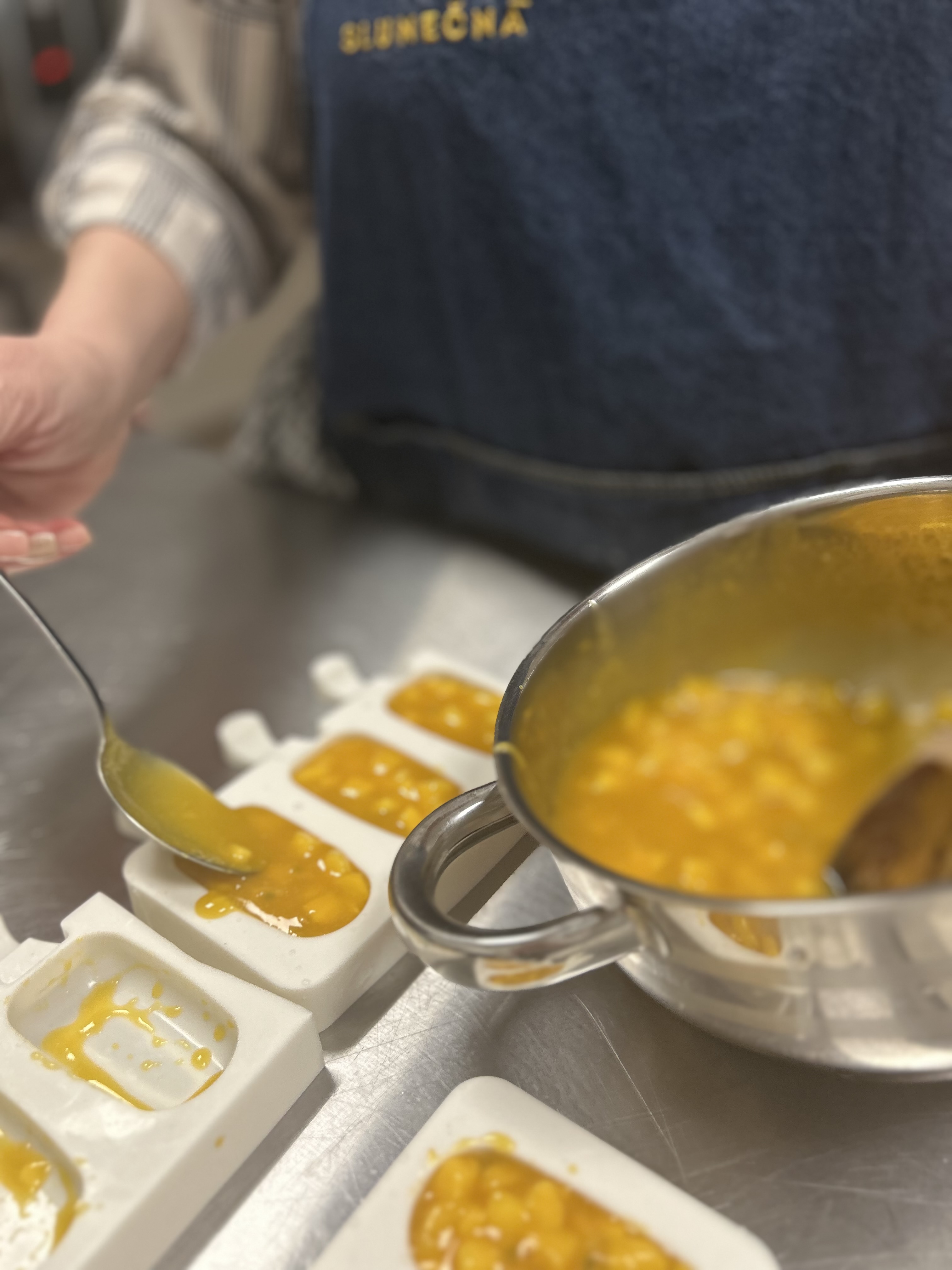 Kurz mono dezertov — moderné jednoporciové zákusky